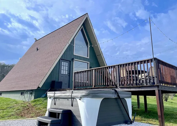 Holiday home Hot Tub, Sunrise Views, Stocked Pond Makanda